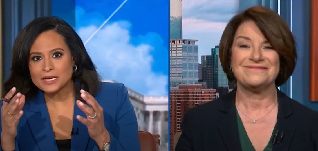 La senadora Amy Klobuchar estalla la burbuja de Kristen Welker que ataca a Biden