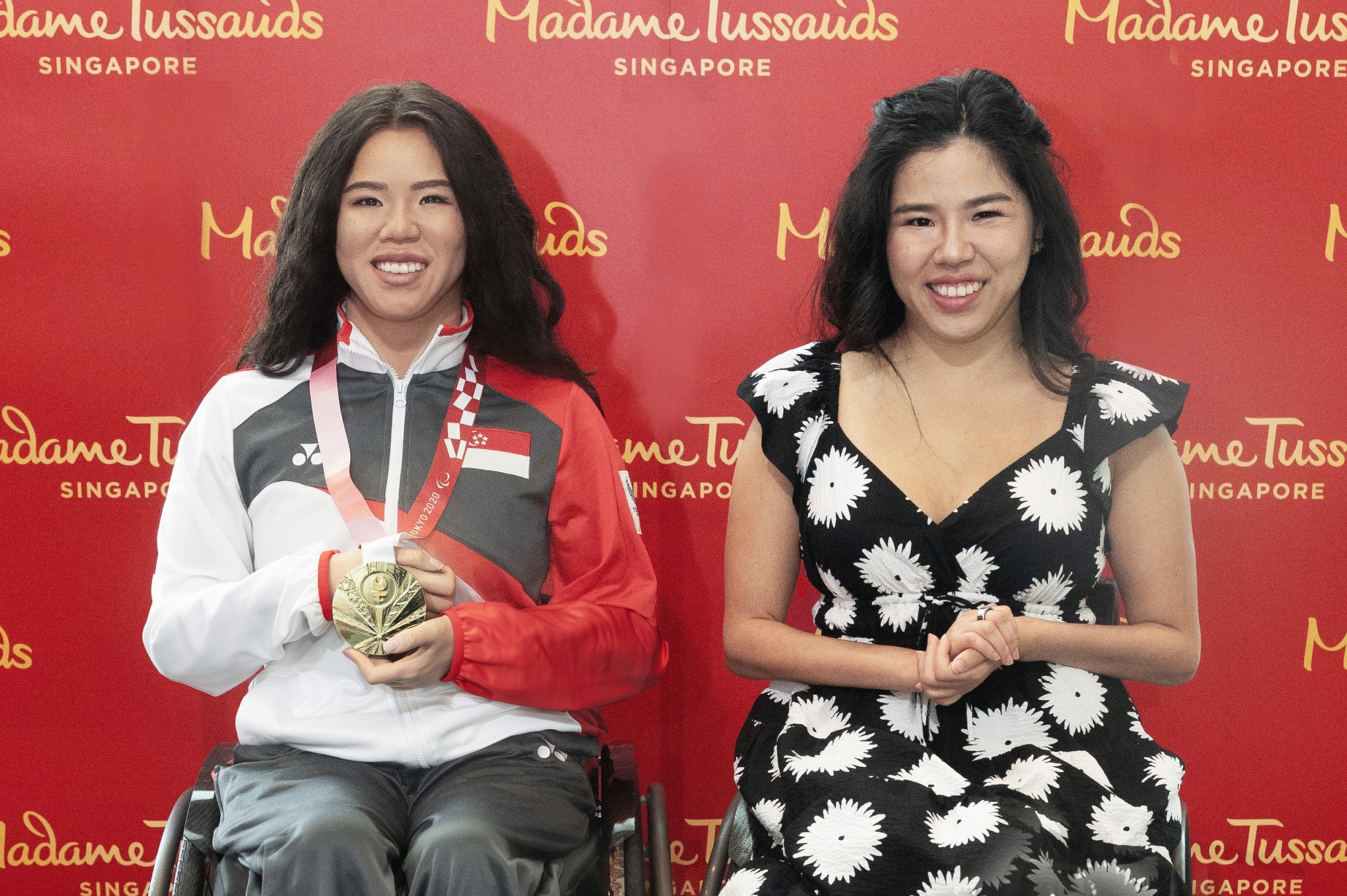 El atleta paralímpico de Singapur Yip Pin Xiu causa sensación con la primera figura de cera en Madame Tussauds Singapur