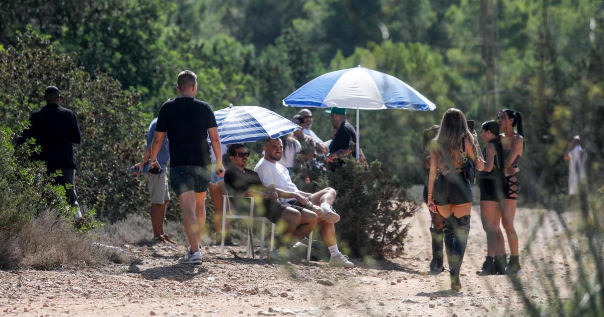 Vacaciones de verano: Detectives privados contratados para combatir fiestas ilegales en Baleares: nueva represión en Ibiza