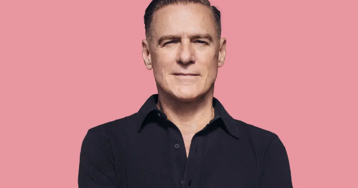 El cantante Bryan Adams en la exposición de fotografía de Mallorca en el Pueblo Espanyol Palma