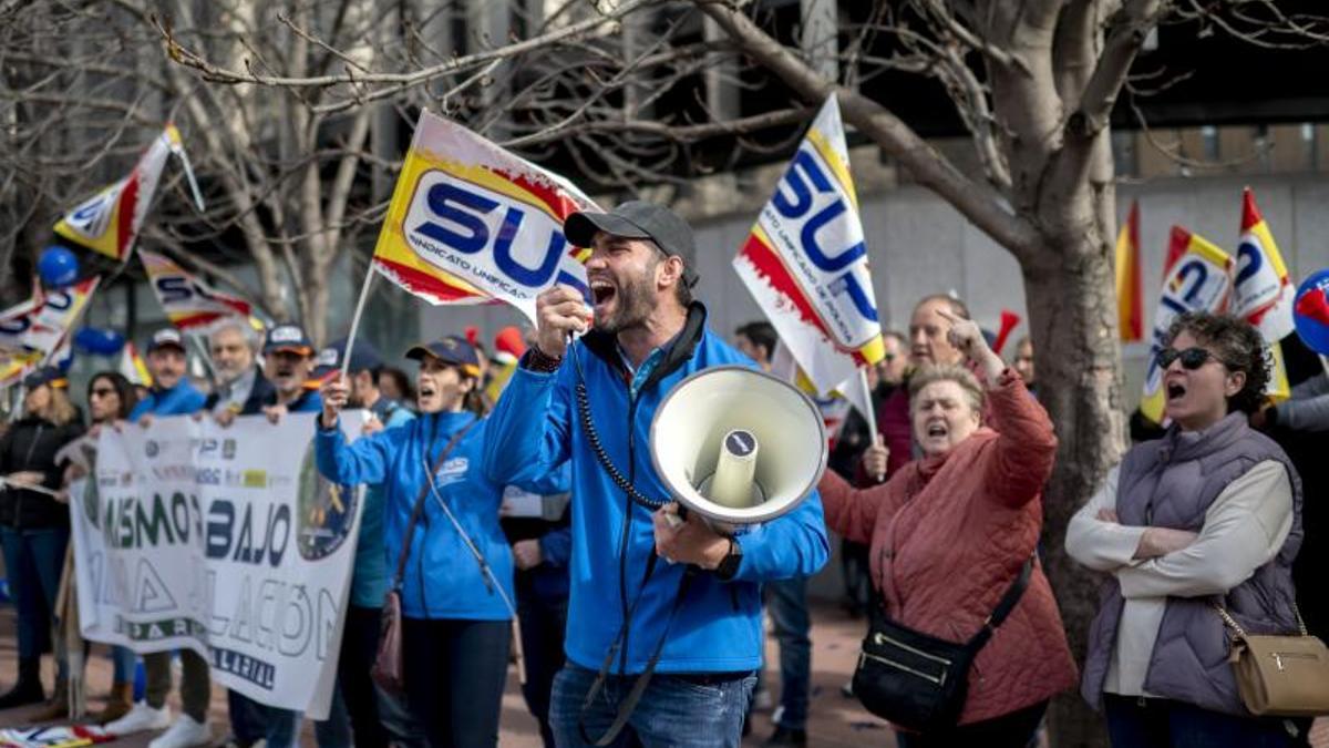 Los sindicatos policiales protestan ante el Congreso este sábado