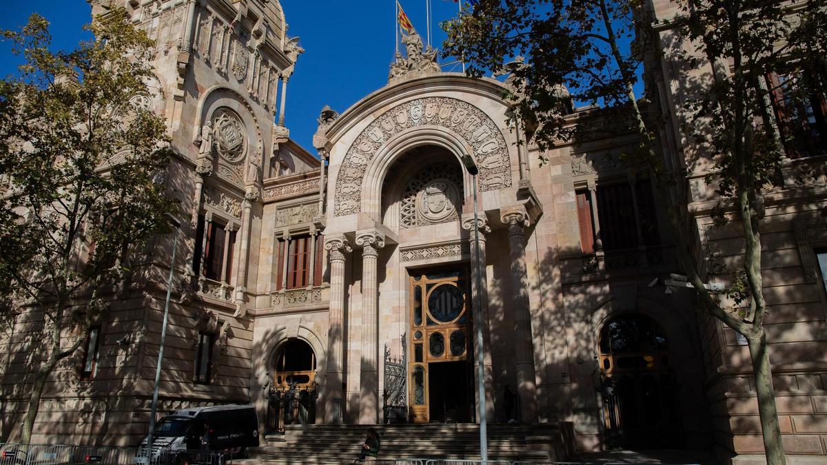El TSJC aplaza el juicio a cargos de ERC por el 1-O para no interferir en las catalanas