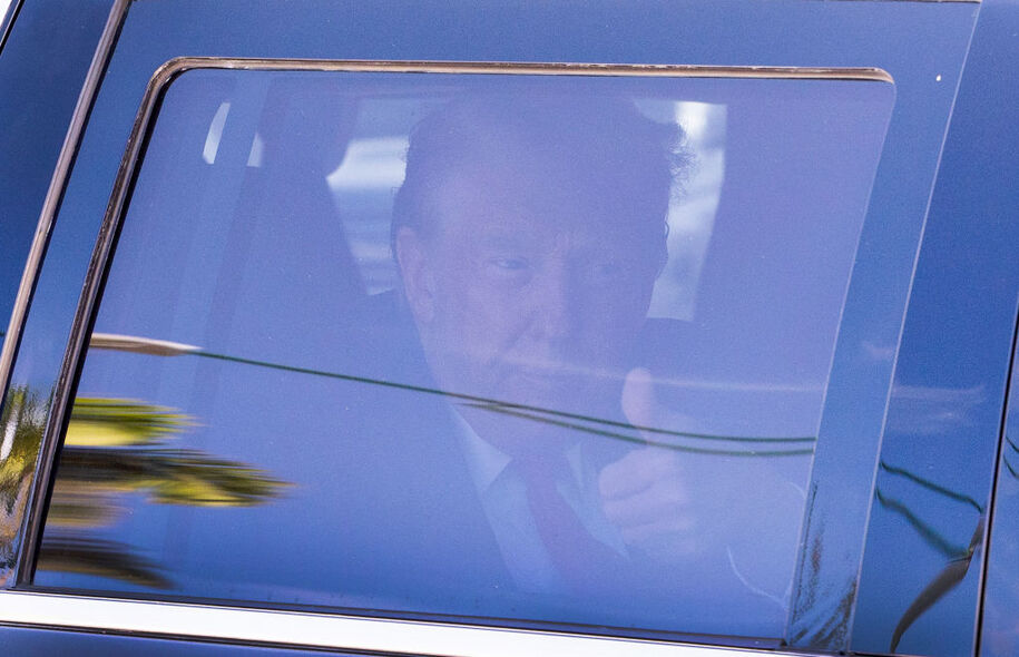 Trump es un tramposo arruinado, además de un vicepresidente desleal y una oveja mutante
