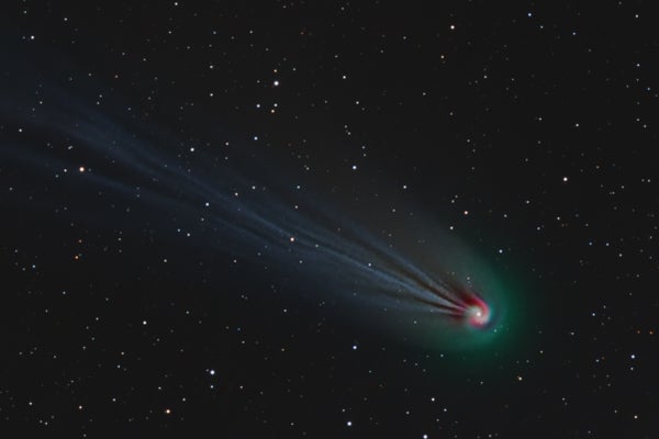 La impresionante espiral del cometa ofrece una visión de una bola de nieve helada en su núcleo