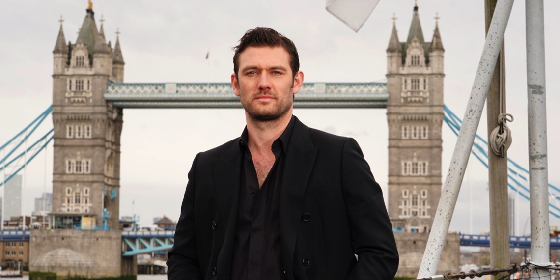 Esa vez que Henry Cavill salvó a Alex Pettyfer de ahogarse y más noticias – Socialite Life