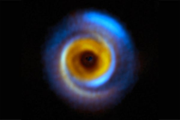 Los astrónomos están tomando fotografías de planetas de bebés por docenas
