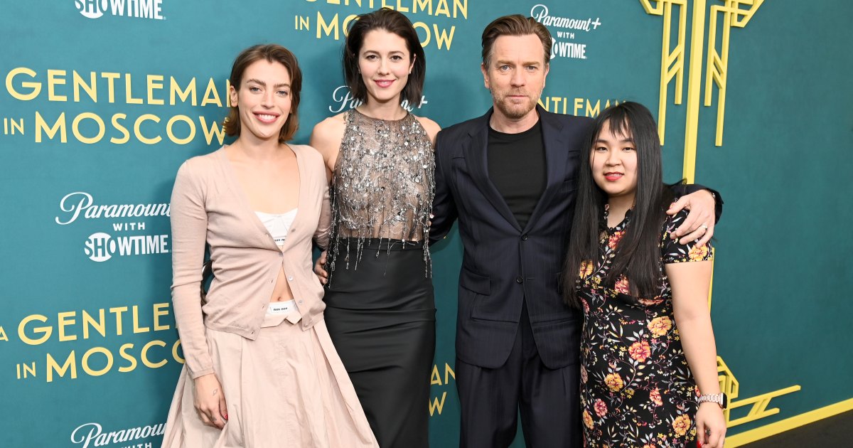 Ewan McGregor asiste a un evento con sus hijos y su esposa Mary [Photos]