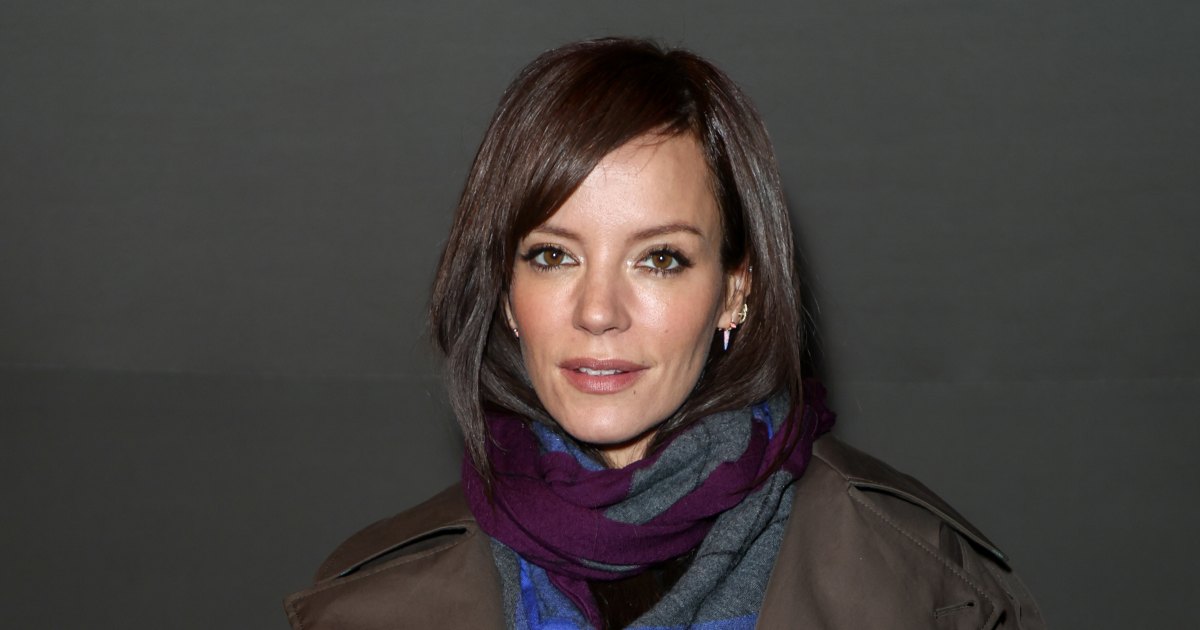 Lily Allen dice que tener hijos ‘arruinó’ su carrera y su estrellato pop
