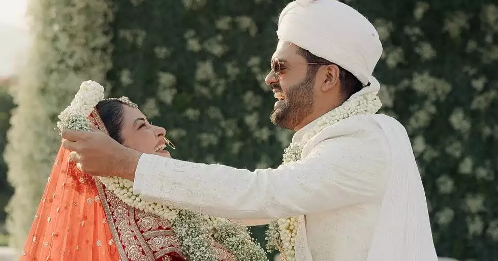 Meera Chopra comparte las primeras fotos de ensueño de su boda con Rakshit Kejriwal