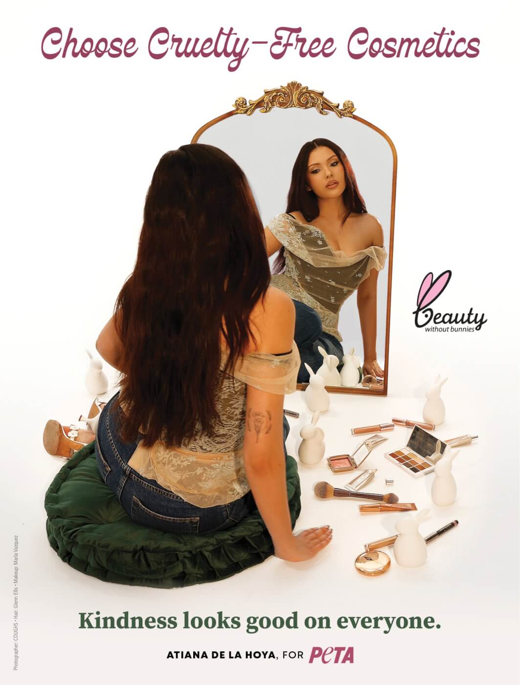 ‘¡Belleza sin conejitos!’  Atiana De La Hoya protagoniza campaña libre de crueldad para PETA