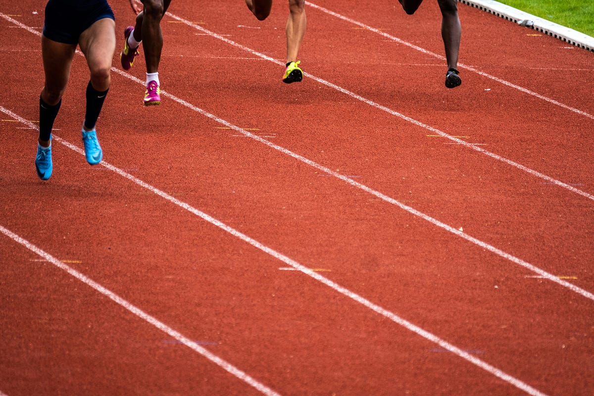 Eficiencia en ejecución con visión por computadora: un análisis comparativo con Eliud Kipchoge |  de Dr. Christoph Mittendorf |  marzo de 2024