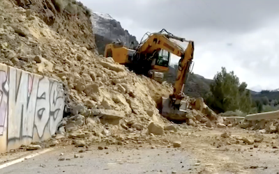 Deslizamiento de rocas en Güéjar Sierra |  Noticias Gaceta Costa Tropical