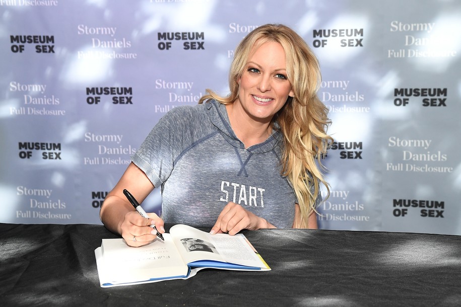 Stormy Daniels es una experta en trolear a Trump.  Su testimonio será un placer.