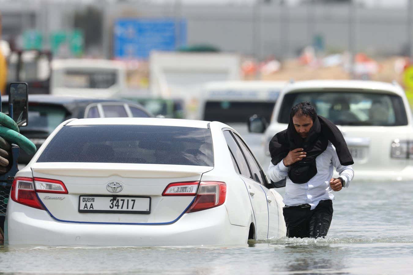 ¿Qué es la siembra de nubes y causó las inundaciones en Dubai?