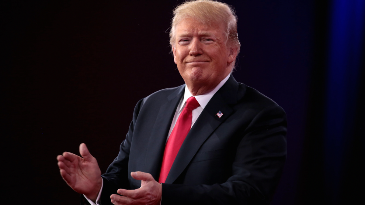 Los republicanos de la Cámara de Representantes quieren poner el nombre de Donald Trump en un importante aeropuerto