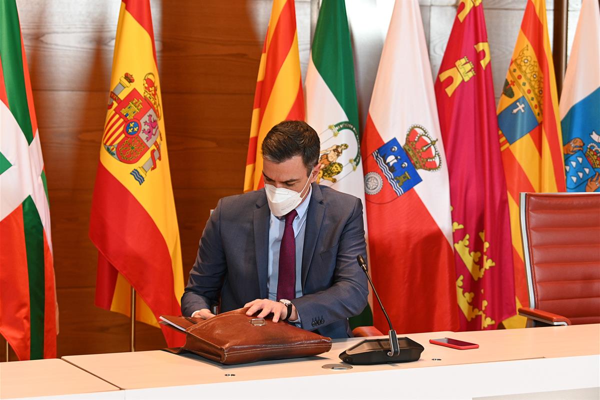 Pedro Sánchez anuncia que se volverán a poner las mascarillas….Pero ⋆ Madrid Metropolitan