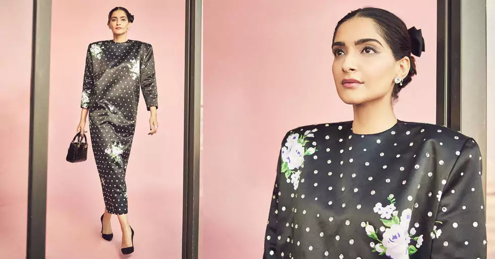 Sonam Kapoor sorprende con un look retro poco convencional.  Ver fotos: