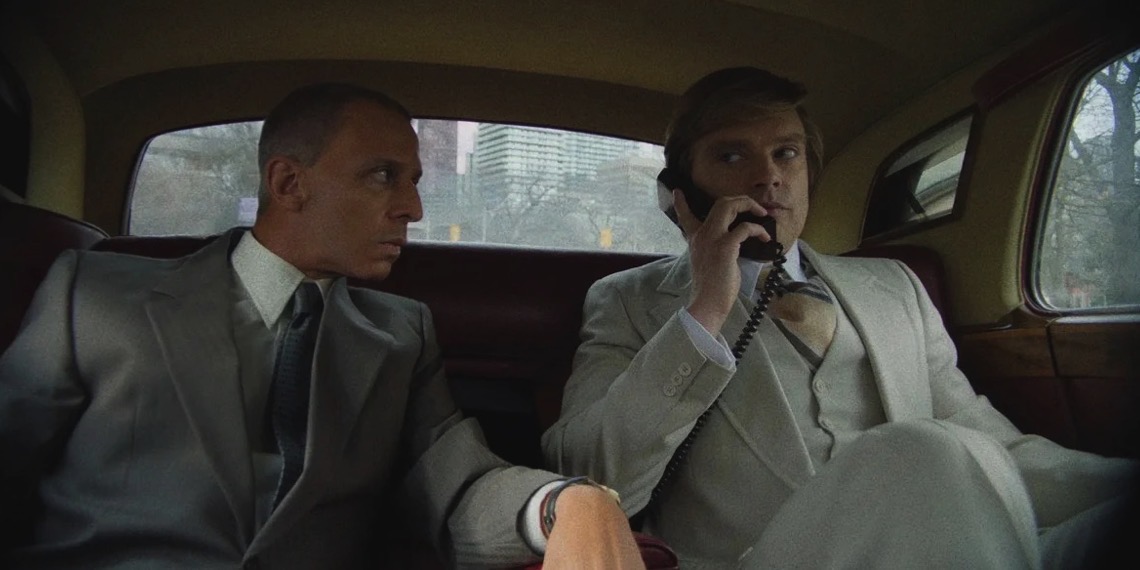 Su primera mirada de Sebastian Stan como un joven Donald Trump en The Apprentice y más noticias – Socialite Life