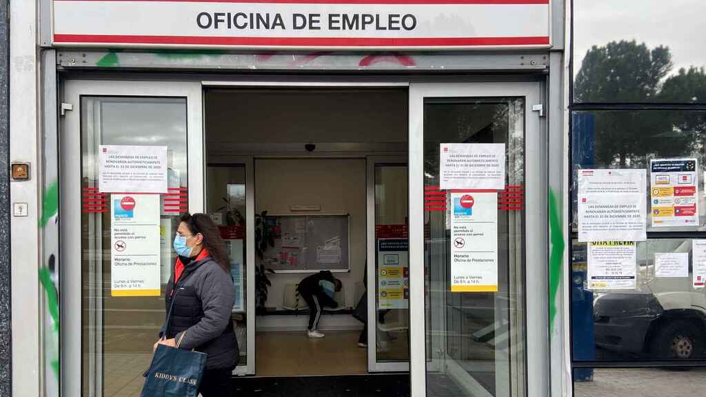 Las cifras de desempleados y licencias en España aumentan a nuevos niveles ⋆ Madrid Metropolitan