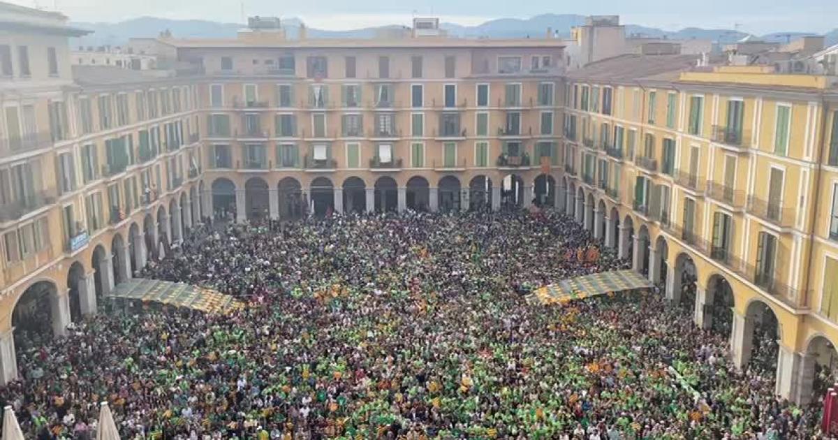 Gran manifestación en Palma en defensa del catalán