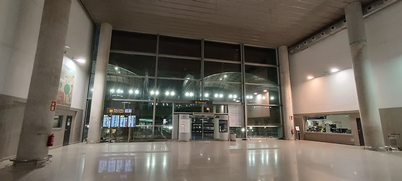 El interior del aeropuerto de Alicante se conectará a la red de comunicaciones de emergencia