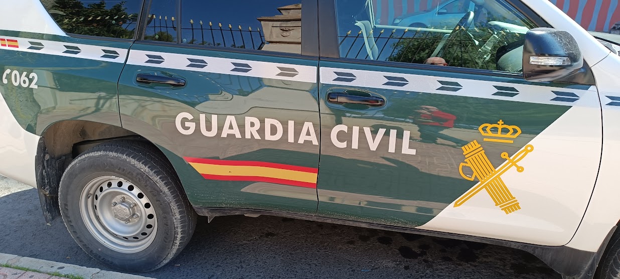 El tribunal ordena al sospechoso de violencia doméstica que indemnice al agente de la Guardia Civil