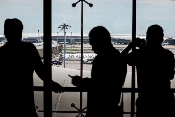 Turbulencia de Singapore Airlines: por qué el cambio climático está dificultando los vuelos