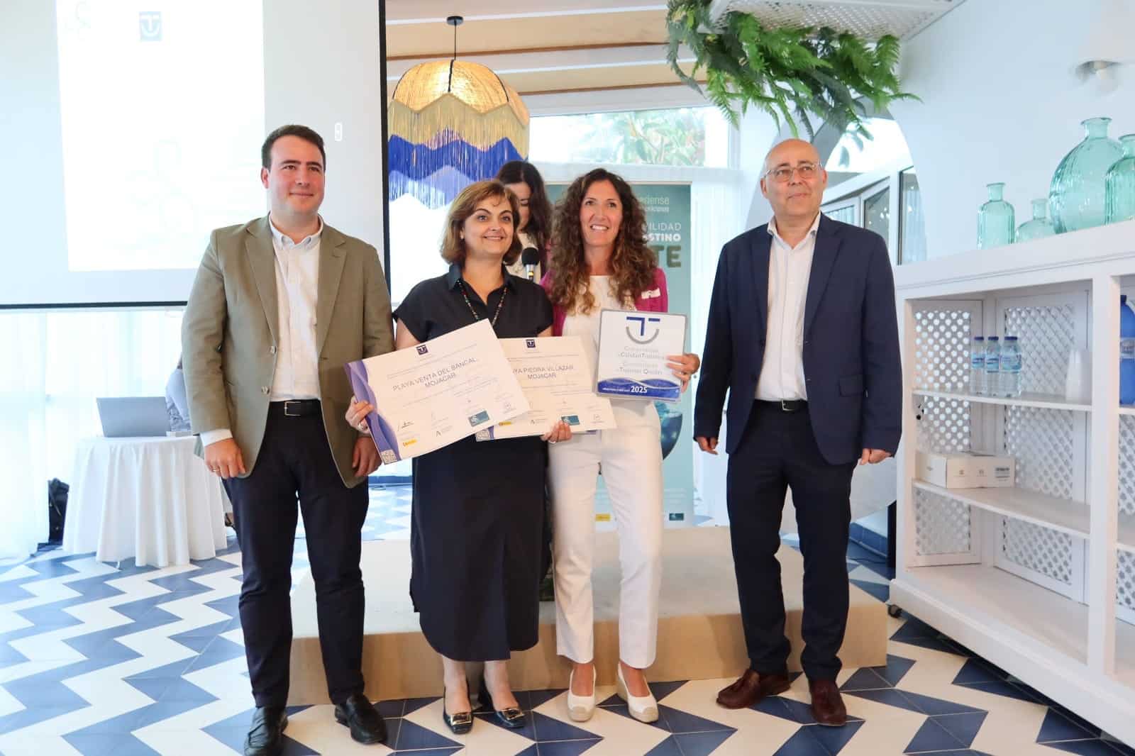 Mojácar renueva la calidad del Sicted para sus playas