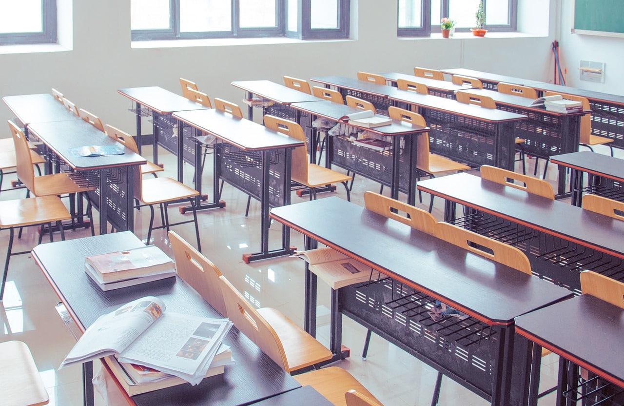 Huelga de docentes para evitar recortes en la educación