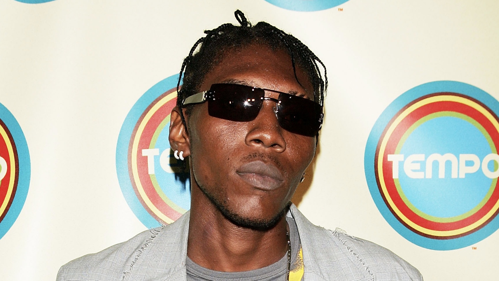 Permanecen tras las rejas a pesar de la anulación de la condena