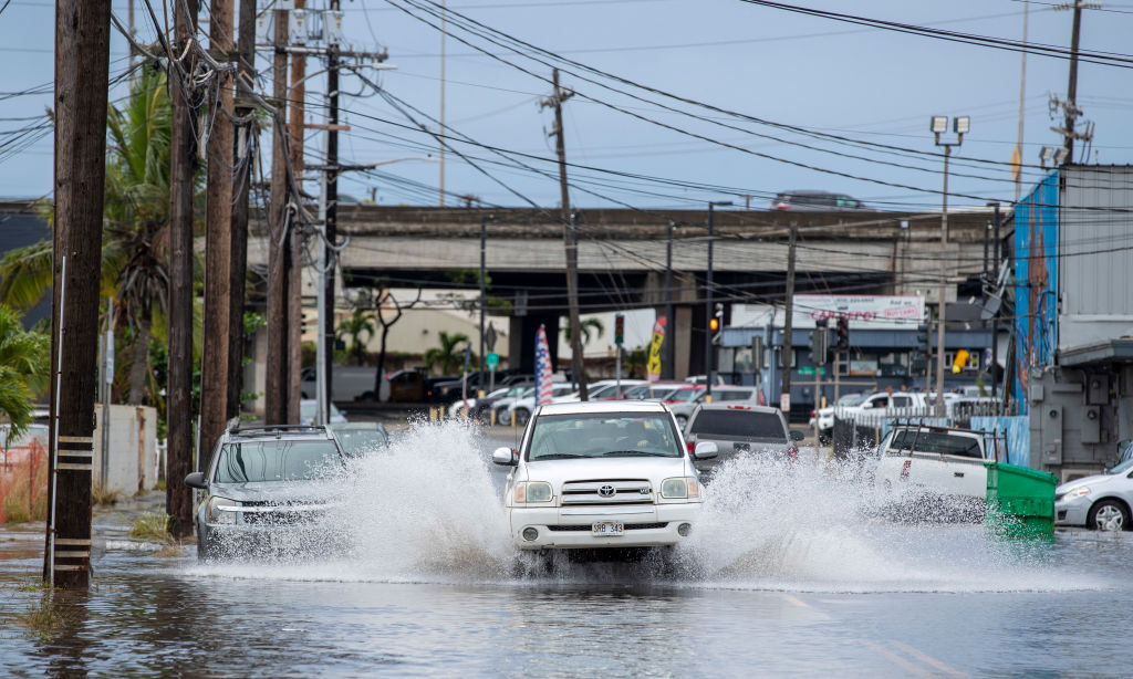 Hawaii se prepara para fuertes lluvias debido al río atmosférico;  Posible desarrollo tropical en el Pacífico oriental