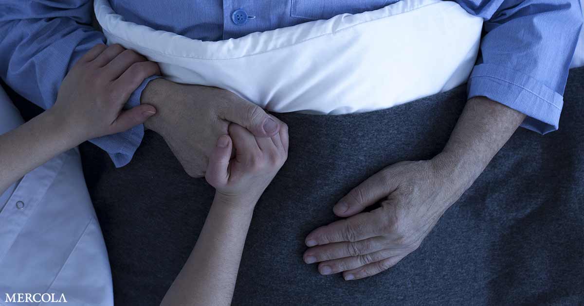 Más allá de la medicina: ‘Ser mortal’ desafía el enfoque de la atención sanitaria ante la muerte y el morir