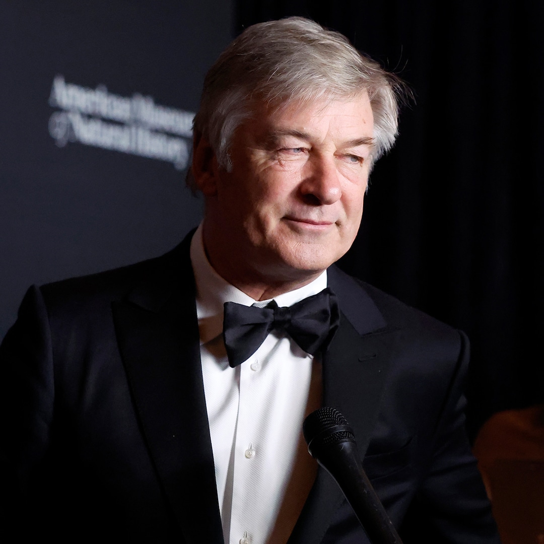 Alec Baldwin comparte que lleva casi 40 años sobrio debido a las drogas y el alcohol