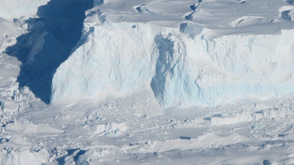 El ‘glaciar del fin del mundo’ de la Antártida se está derritiendo incluso más rápido de lo que pensaban los científicos