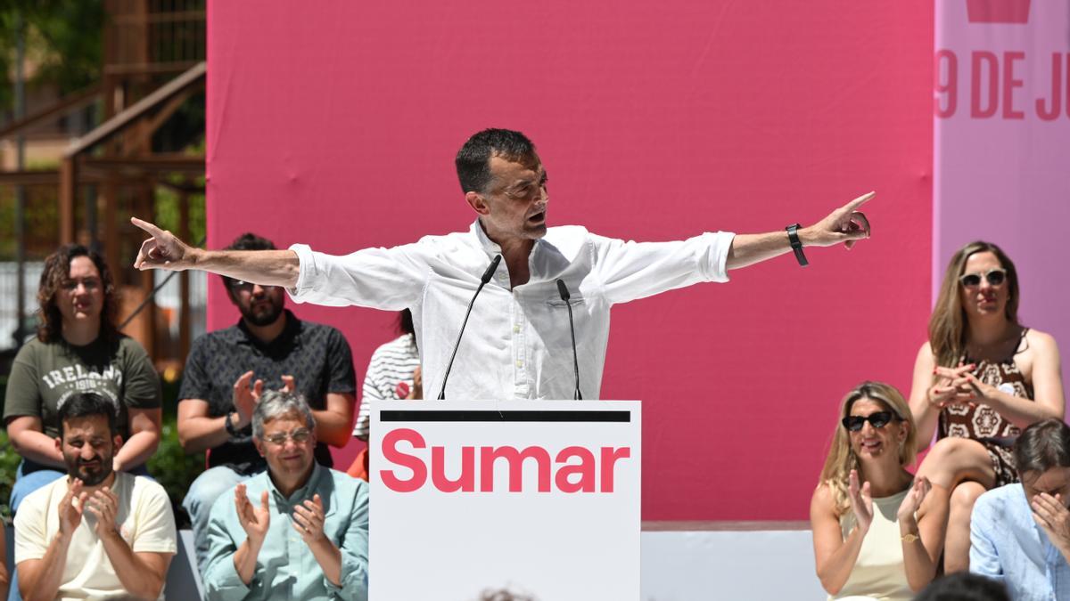 El líder de IU asegura que dimisión de Yolanda Díaz “facilita” una nueva etapa en que “Sumar será uno más” y pide tender puentes con Podemos