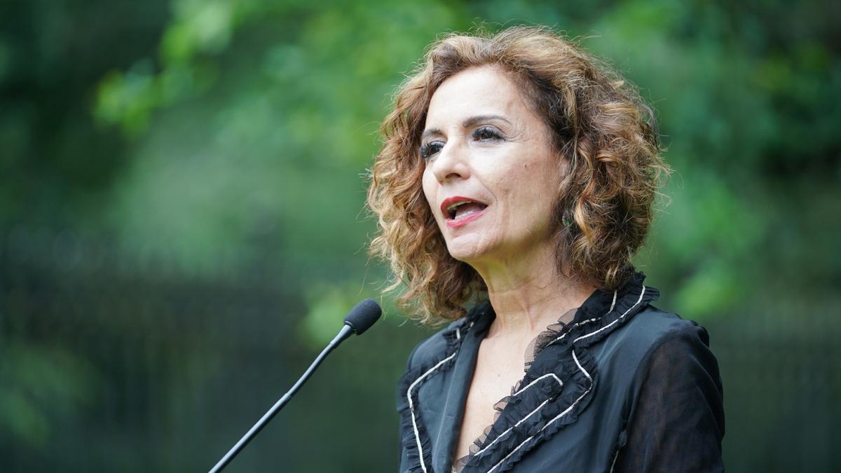 El Gobierno pide a Feijóo que “module, rectifique o se separe” de los ataques de Milei