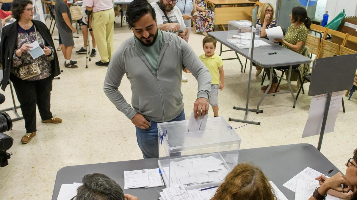 ALVISE PÉREZ |  Alvise Pérez: ¿quién es el candidato ultra de ‘Se acabó la fiesta’ con tres escaños en el Parlamento Europeo?