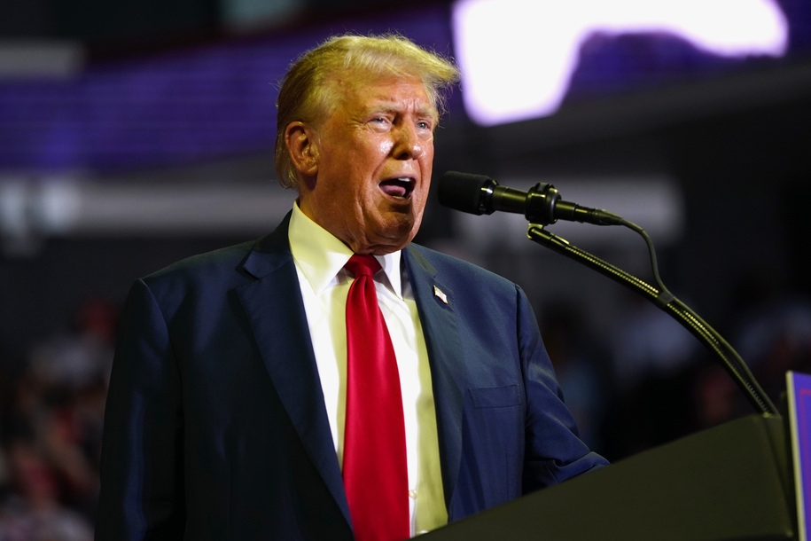 Los abogados de Trump en el caso de documentos clasificados pedirán al juez que suprima las pruebas