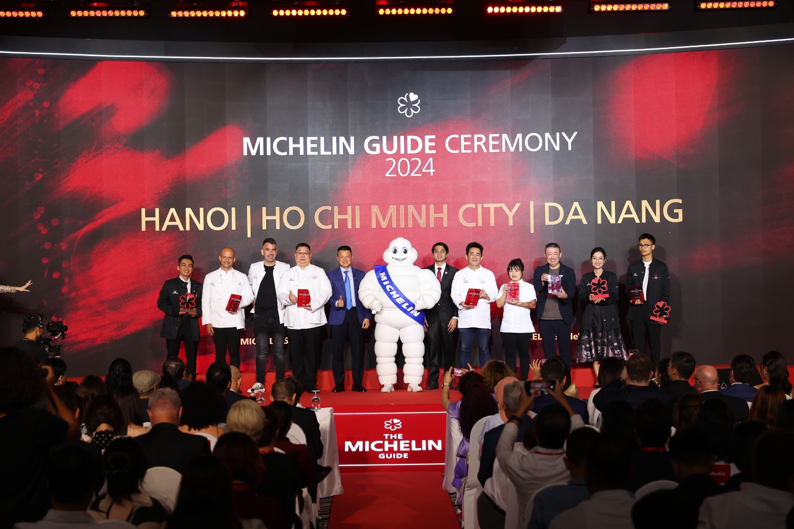 La Guía Michelin 2024 de Hanoi, Ho Chi Minh City y Da Nang cuenta con 3 nuevas estrellas, una primera estrella permanente y locales Bib Gourmand que duplican la lista del año pasado