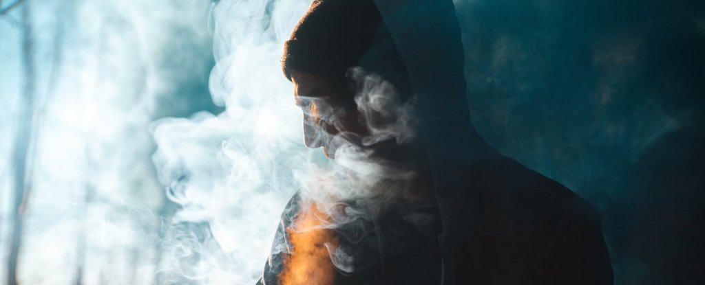 Un enorme estudio revela con qué frecuencia el cannabis desencadena episodios psicóticos: ScienceAlert
