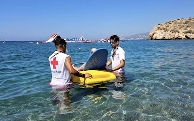 Asistencia en la Playa de Salobreña – Costa Tropical Gazette News