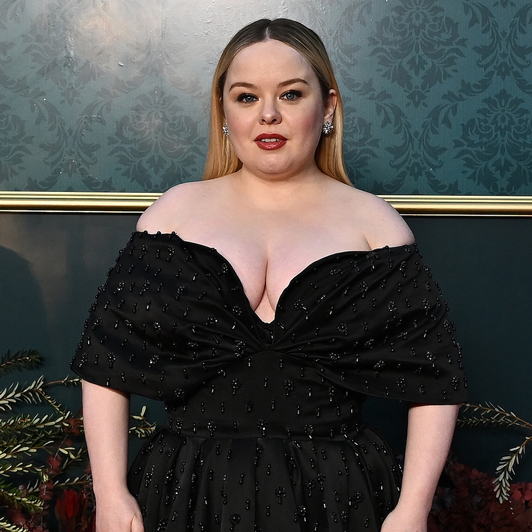 Nicola Coughlan de Bridgerton usa esta herramienta de  para desinflarse