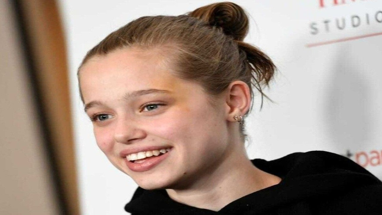 La audiencia de Shiloh Jolie-Pitt para eliminar el apellido de su padre se retrasa por razones administrativas; Brad Pitt estaría molesto con la decisión de su hija