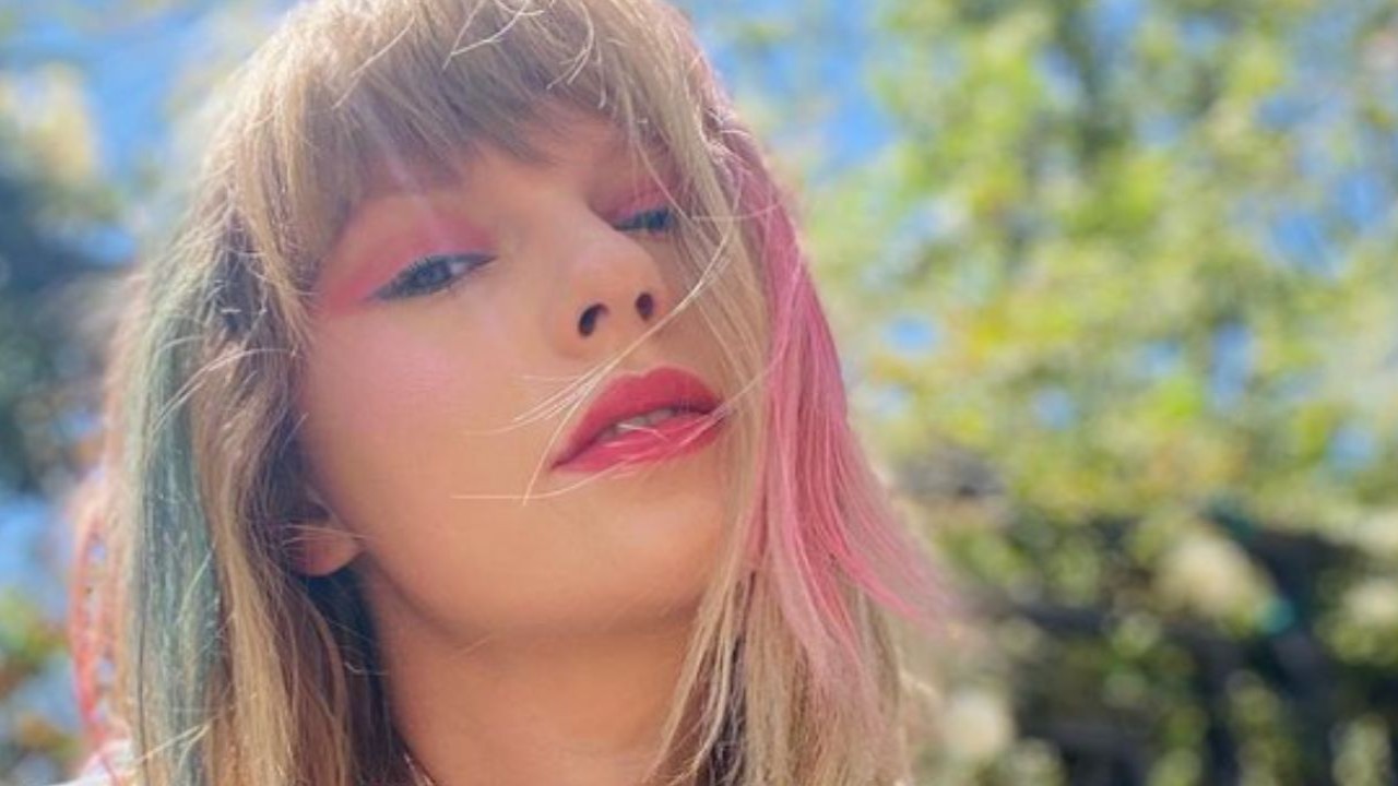 ¿Cuál es la controversia en torno al look de la gira Eras Tour del 4 de julio de Taylor Swift? Explicación