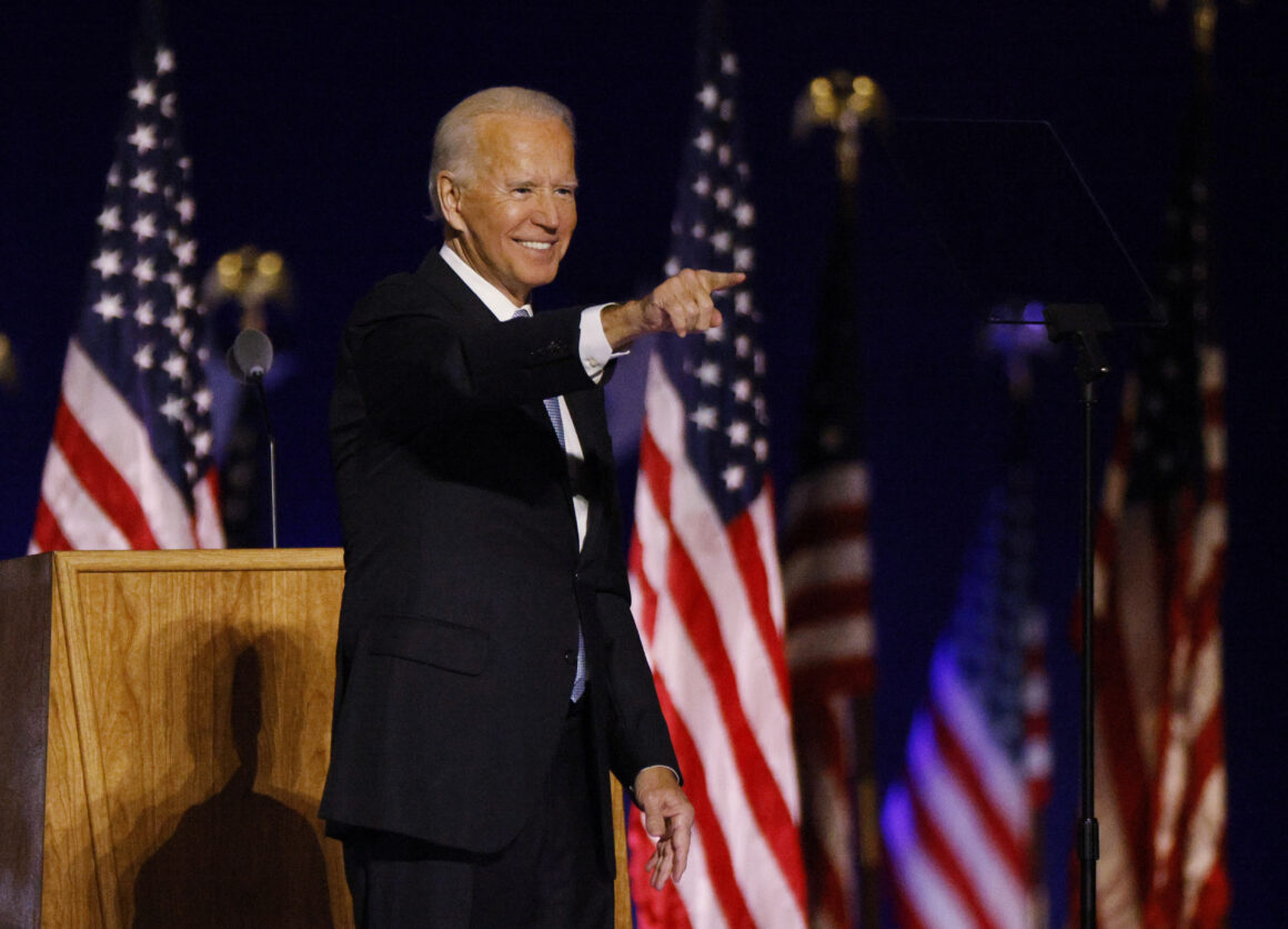 Biden promete enviar a Trump al exilio político