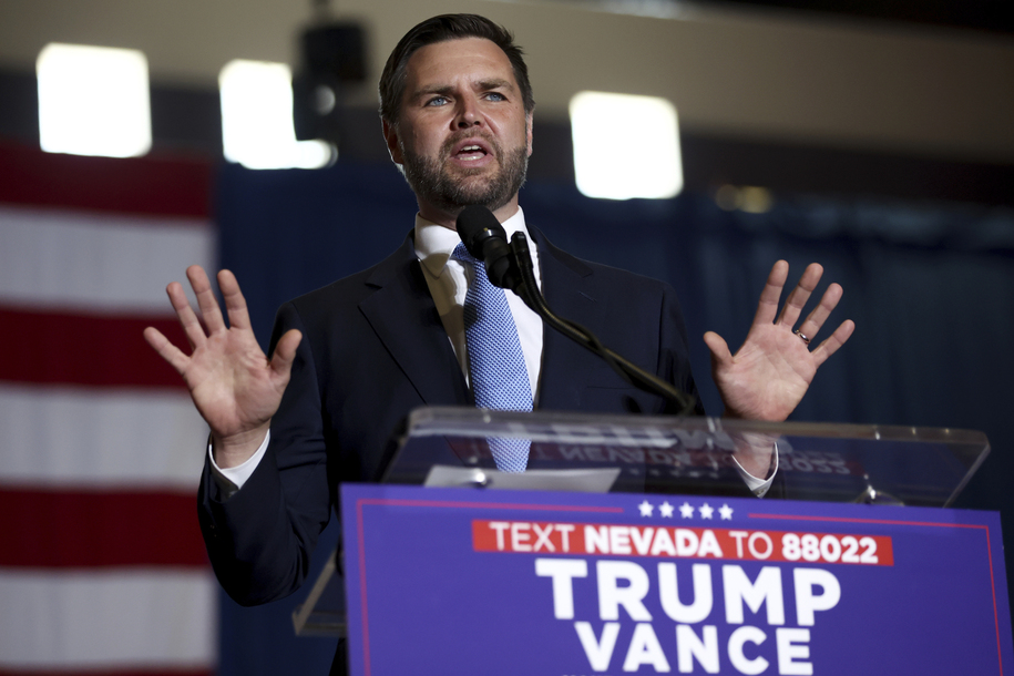 Vance elogia a un líder clave detrás del Proyecto 2025, un esfuerzo conservador que Trump ha rechazado