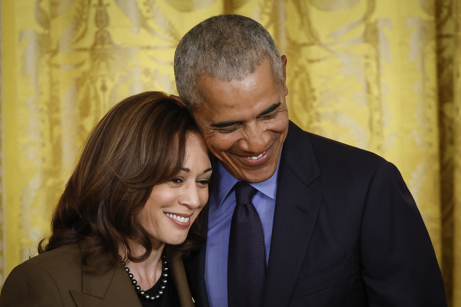 Barack y Michelle Obama respaldan a Kamala Harris como candidata presidencial
