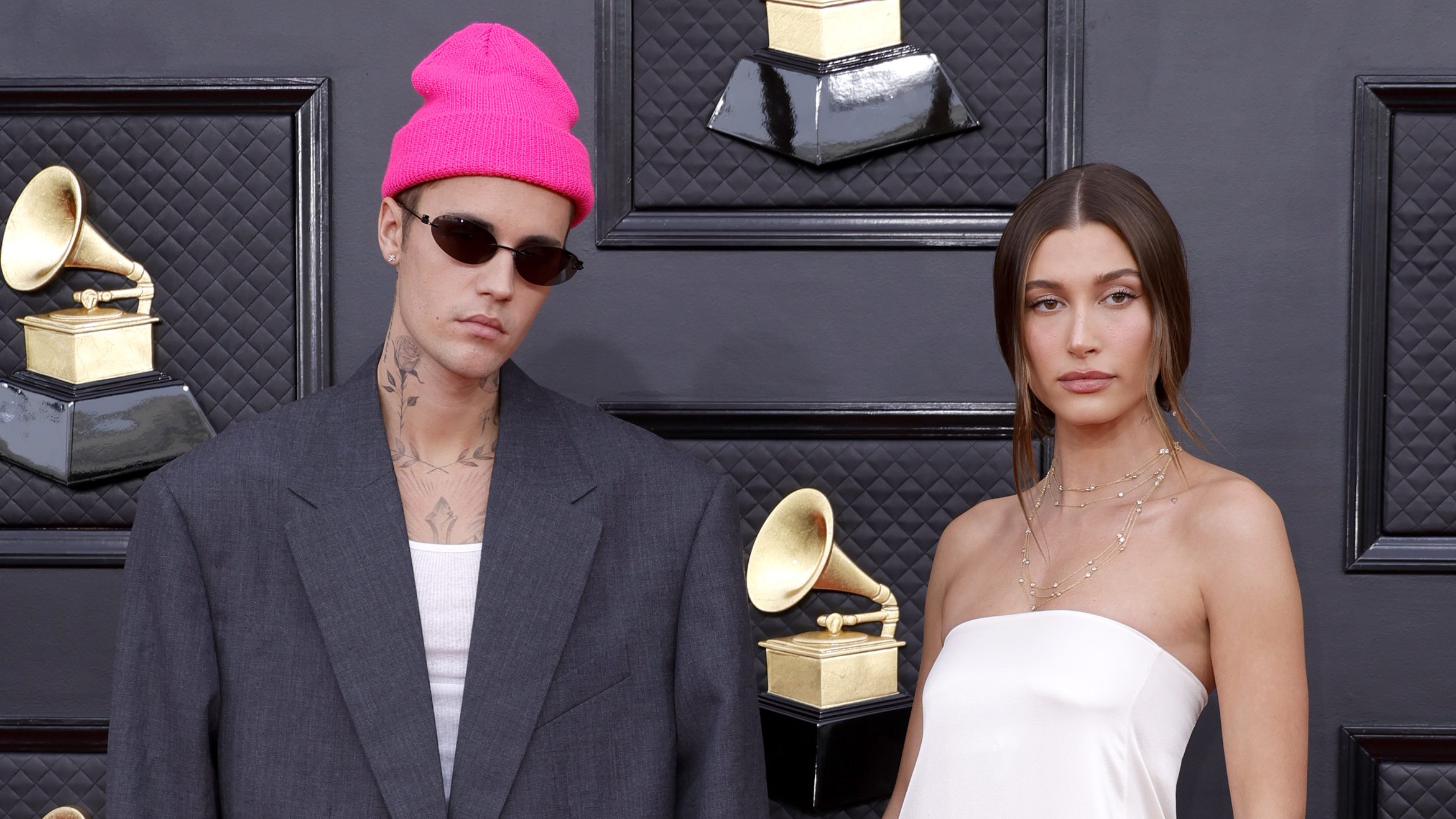Hailey Bieber responde a los rumores de divorcio de Justin Bieber en medio del embarazo – Hollywood Life
