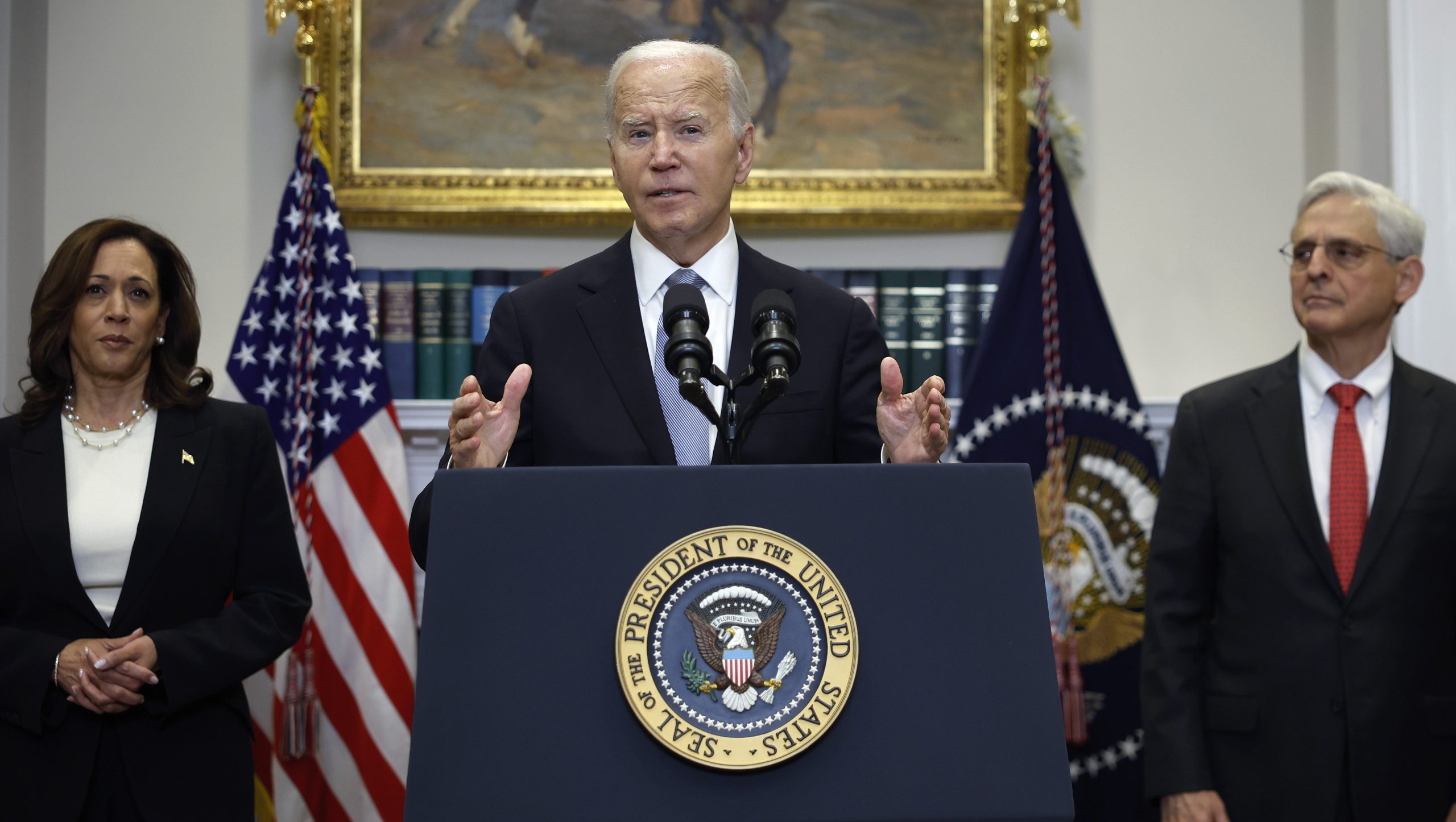 Joe Biden se pronuncia en un discurso histórico tras retirarse de la carrera electoral – Hollywood Life