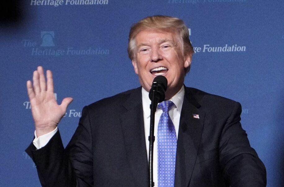 Conozca al grupo detrás de la agenda fascista 2025 de Trump